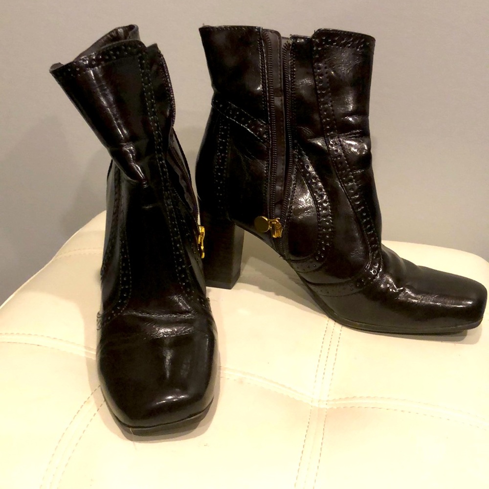 🎉SOLD🎉Etienne Aigner size 6.5, dark brown, 3 inch heeled boots